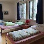 Zentral Gelegene Mit Grossem Garten Apartment *