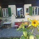 Apartamento Zentral Gelegene Mit Grossem Garten Entrelagos