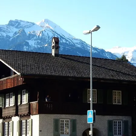Zentral Gelegene Mit Grossem Garten Appartement