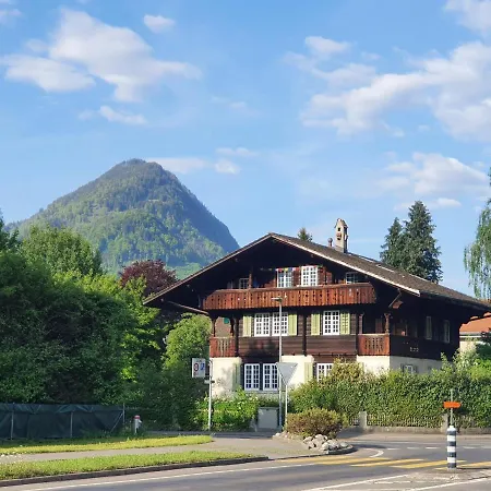 Zentral Gelegene Mit Grossem Garten *