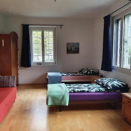 Apartment Zentral Gelegene Mit Grossem Garten