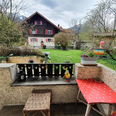 Zentral Gelegene Mit Grossem Garten Διαμέρισμα