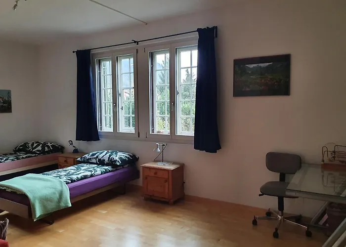Διαμέρισμα Zentral Gelegene Mit Grossem Garten
