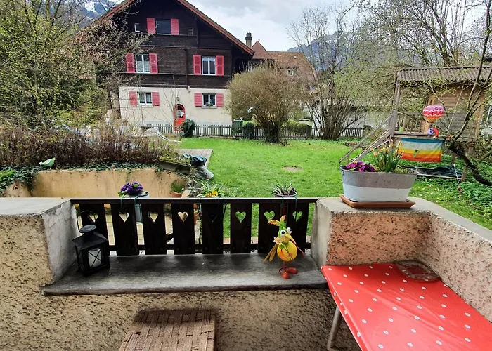 Zentral Gelegene Mit Grossem Garten Διαμέρισμα